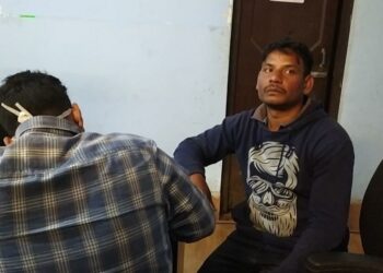 ଦିନ ଦ୍ବିପହରରେ ଡେଲିଭରୀ ବୟ କୁ ଗଛ ରେ ବାନ୍ଧି ସମସ୍ତ ଜିନିଷପତ୍ର ଲୁଟ୍ କଲେ ଦୁର୍ବୃତ୍ତ – ପୋଲିସର ତଦନ୍ତଜାରୀ