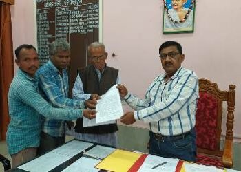 ଓଡିଶା ବିଦ୍ୟୁତ୍ ଉପଭୋକ୍ତା ମିଳିତ ମଞ୍ଚ ପକ୍ଷରୁ ମୁଖ୍ଯମନ୍ତ୍ରୀଙ୍କ ଉଦ୍ଦେଶ୍ଯରେ ଦାବି ପତ୍ର ପ୍ରଦାନ