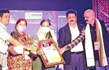 ରାଜ୍ୟସ୍ତରୀୟ ପ୍ରତିଭା ସମ୍ମାନ ଉତ୍ସବ : ସ୍ବେଚ୍ଛାସେବୀ ସଂଗଠନ ଜ୍ଞାନଶ୍ରୀ  – ଦଶମ ଥର ପାଇଁ ‘ଜ୍ଞାନଶ୍ରୀ’ ପ୍ରତିଭା ସମ୍ମାନ ୨୦୨୧