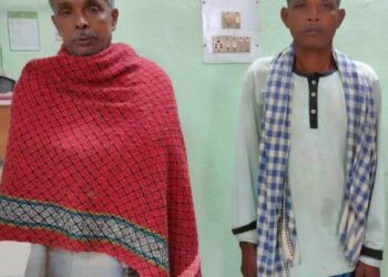 ୩୦ ଲିଟର ଦେଶୀମଦ ଜବତ ସହ ୨ ଗିରଫ – ଓଡ଼ଗାଁ