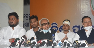 କଂଗ୍ରେସ ଭବନରେ ପୋଲିସର ଆକ୍ରମଣ ନିନ୍ଦନୀୟ : ଦୋଷୀ ପୋଲିସ ଅଫିସରଙ୍କ ବିରୁଦ୍ଧରେ – ହତ୍ୟା ଉଦ୍ୟମ ମାମଲାପାଇଁ କଂଗ୍ରେସର ଦାବି
