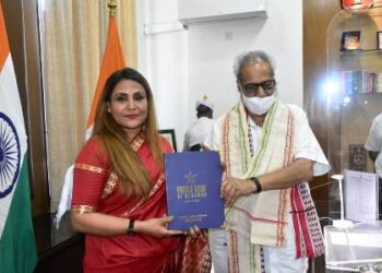 ୱାଲର୍ଡ ବୁକ୍‌ ଅଫ୍‌ ରେକର୍ଡସର ପ୍ରମାଣପତ୍ର ଗ୍ରହଣ କଲେ ରାଜ୍ୟପାଳ