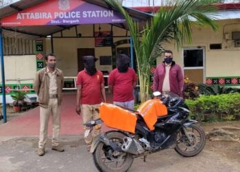 ନକଲି ପୋଲିସ ଯାଞ୍ଚ୍ ଅଳରେ କରୁଥିଲେ ଲୁଟପାଟ୍ – ଅସଲି ପୋଲିସ କଲା ଗିରଫ