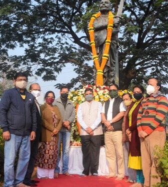 ସୂଚନା ଓ ଲୋକସଂପର୍କ ବିଭାଗ ପକ୍ଷରୁ ମହାନ ବିପ୍ଳବୀ ଚନ୍ଦନ ହଜୁରୀ(ଚାଖି ଖୁଣ୍ଟିଆ)ଙ୍କ ୨୦୦ତମ ଜୟନ୍ତୀ ପାଳିତ