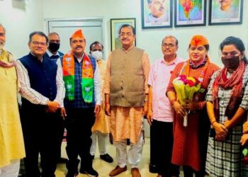 ବିଜେପିରେ ସାମିଲ ହେଲେ ପଂଚାୟତରାଜ ବିଭାଗର ପୂର୍ବତନ ଅତିରିକ୍ତ ଶାସନ ସଚିବ ବିନୋଦ କୁମାର ପଣ୍ଡା