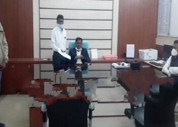 ସରିଥିଲା ବ୍ୟାନର, ପୋଷ୍ଟର ଛପା : ରାତାରାତି ବଦଳିଗଲା ନିର୍ବାଚନୀ ଚିହ୍ନ