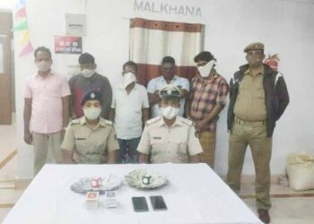 ଗୁଣୁପୁର ପୋଲିସ କୁ ମିଳିଛି ଏକ ବଡ଼ ଧରଣର ସଫଳତା – ୨୨, ୫୪୦ଟଙ୍କା ଜବତ ୫ଜୁଆଡି ଗିରଫ