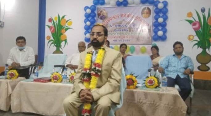ପାରଳାଖେମୁଣ୍ଡି ସ୍ଥିତ ମହାରାଜଙ୍କ ବାଳକ ଉଚ୍ଚ ବିଦ୍ୟାଳୟର ପ୍ରଧାନଶିକ୍ଷକ ଡ.ବୃଷକେତୁ ଦାସଙ୍କୁ ଅବସରକାଳୀନ ସମ୍ବର୍ଦ୍ଧନା ଜ୍ଞାପନ