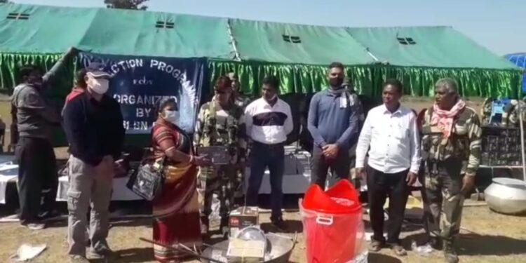 ଗାନ୍ଧୀଜୀଙ୍କ ତିରୋଧାନ ଦିବସରେ ସହିଦ ଦିବସ ପାଳନ କରିବା ସହ ବିଏସ୍ଏଫ୍ ଯବାନଙ୍କ ଜନସମ୍ପର୍କ ଶିବିର ଆୟୋଜିତ