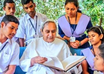 ସ୍କୁଲ ପିଲାଙ୍କୁ ମୁଖ୍ୟମନ୍ତ୍ରୀଙ୍କ ବାର୍ତ୍ତା ସ୍କୁଲ ଖୋଲିଲା : ପିଲାଙ୍କ ଖୁସିରେ ମୁଁ ବି ବହୁତ ଖୁସି – ମୁଖ୍ୟମନ୍ତ୍ରୀ