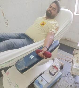 ୧୦୮ ଆମ୍ବୁଲାନ୍ସ କର୍ମଚାରୀଙ୍କ ମହାନତା ଋକ୍ତଦାନ କରି ବଂଚାଇଲେ କିଡନୀ ରୋଗରେ ପୀଡ଼ିତଙ୍କ ଜୀବନ