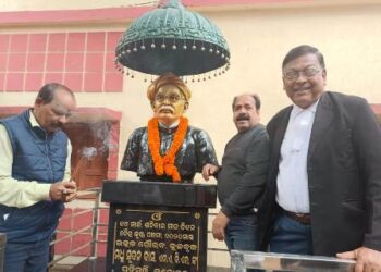 ତିରୋଧାନ ଦିବସରେ ଉତ୍କଳ ଗୌରବ ମଧୁସୂଦନ ଦାସ ଙ୍କୁ ଶ୍ରଦ୍ଧାଂଜଳି