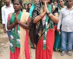 ୧୩ ନଂ ଜୋନରେ ଭାଟସାହି ଗ୍ରାମପଞ୍ଚାୟତ : ବିଜେଡି ର ହାଇ ଭୋଲଟେଜ୍ ପ୍ରାର୍ଥୀ ଶାରଦାଙ୍କ ନିର୍ବାଚନୀ ଲଢ଼େଇ
