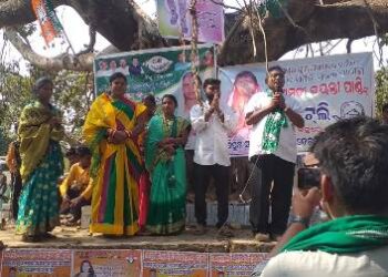 ଦଶମନ୍ତପୁର ଠାରେ ମନ୍ତ୍ରୀଙ୍କ ଦ୍ୱାରା ଜିଲ୍ଲାପରିଷଦ ସମିତିସଭ୍ୟ ସରପଚଂ ପ୍ରାର୍ଥୀଙ୍କୁ ନେଇ ନିର୍ବାଚନୀ ସଭା