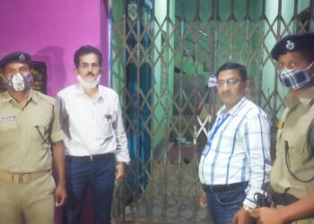 କଡା ସୁରକ୍ଷା ଭିତରେ ଭୋଟ ବାକ୍ସ : ୪୬୫ ପ୍ରାର୍ଥୀଙ୍କ ଭାଗ୍ୟ ଷ୍ଟ୍ରଙ୍ଗ ରୁମରେ, ଘାରିଛି ଭୋଟ ବାକ୍ସ ଟ୍ୟାମ୍ପରିଂ ଭୟ – ବ୍ଲକରେ ରାତିକାଟୁଛନ୍ତି ପ୍ରାର୍ଥୀଙ୍କ ସମର୍ଥକ