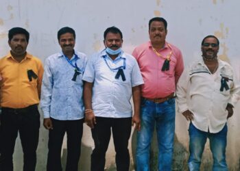 ନୀଳଗିରି ଥାନା ପୋଲିସର ଅମାନବୀୟ କାର୍ଯ୍ୟ ବିରୋଧରେ ପ୍ରେସ ଆସୋସିଏସନର କଳାବ୍ୟାଚ ପରିଧାନ