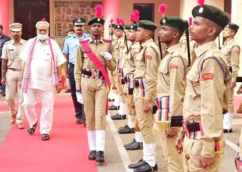 ସୈନିକ ସ୍କୁଲ୍ ଭୁବନେଶ୍ୱର ପରିସରରେ ମାନ୍ୟବର ରାଜ୍ୟପାଳଙ୍କ ଦ୍ୱାରା ହୀରକ ଜୟନ୍ତୀର ସ୍ୱତନ୍ତ୍ର ପୋଷ୍ଟାଲ କଭର୍ ଏବଂ ପୋଷ୍ଟକାର୍ଡ଼ ଉନ୍ମୋଚିତ