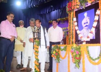 ରାଜ୍ୟସ୍ତରୀୟ ଜୟନ୍ତୀ ସମାରୋହ ପାରଳା ମହାରାଜା କୃଷ୍ଣଚନ୍ଦ୍ର ଗଜପତି ଜନସେବା : ସ୍ୱଦେଶପ୍ରୀତି ଓ ସୁଶାସନ ପାଇଁ ସ୍ମରଣୀୟ ରହିବେ – ବାଚସ୍ପତି ଡଃ. ପାତ୍ର