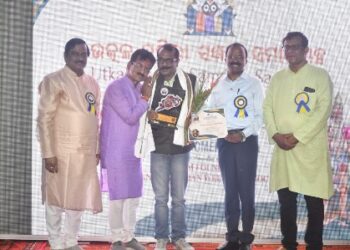 ବ୍ଯଙ୍ଗକବି ଧର୍ମଛଡା ପାଇଲେ “ଉତ୍କଳ ରତ୍ନ ବ୍ଯଙ୍ଗ ସାହିତ୍ୟ ପ୍ରତିଭା ସମ୍ମାନ