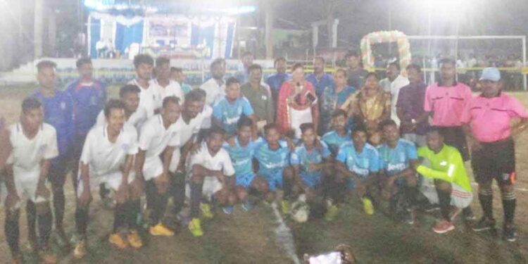 ରାତ୍ରି କାଳୀନ ଫୁଟବଲ ଟୁର୍ଣ୍ଣାମେଣ୍ଟରେ ପପୁ ବ୍ରଦରର୍ସ କେସିଙ୍ଗା ଚମ୍ପିୟାନ