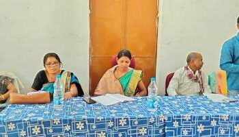 ବିଦ୍ୟାଳୟ  ପାଚେରୀ ଭଙ୍ଗାକୁ ନେଇ ଉତ୍ତେଜନା : ୫୯ ନଂ ଜାତୀୟ ରାଜପଥ ଅବରୋଧ କଲେ ସ୍ଥାନୀୟ ବାସିନ୍ଦା