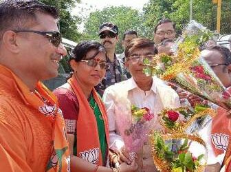 କନ୍ଧମାଳରେ କେନ୍ଦ୍ର ଶିକ୍ଷାମନ୍ତ୍ରୀ ସୁବାସ ସରକାର : ବିଭିନ୍ନ ଉନ୍ନୟନ୍ନ ମୂଳକ କାର୍ଯ୍ୟ ସଂପର୍କରେ ଆଲୋଚନା