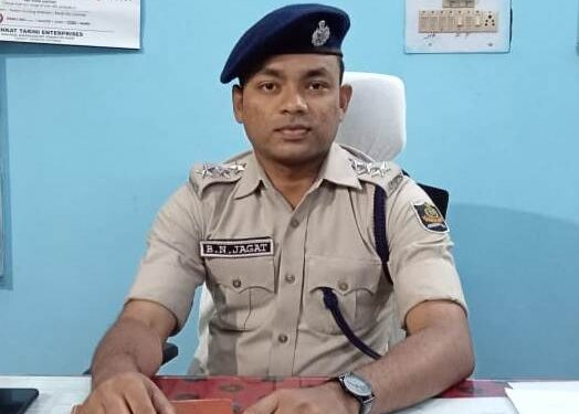 ବୈପାରିଗୁଡା ଥାନାରେ ଯୋଗଦାନ କଲେ ନୂତନ ପୋଲିସ ଅଧିକାରୀ, ଜନସାଧାରଣଙ୍କ ସମସ୍ୟାକୁ ଗୁରୁତ ଦେବାକୁ ଦେଲେ ପ୍ରତିଶୃତ