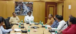 ପୁରୀ ସଦର, ବ୍ରହ୍ମଗିରି ଏବଂ କୃଷ୍ଣପ୍ରସାଦ ବ୍ଲକ୍‌ ଅଞ୍ଚଳରେ ଜଳସଂପଦ ବିଭାଗ ସଂପର୍କିତ ବିଭିନ୍ନ ଉନ୍ନୟନମୂଳକ କାର୍ଯ୍ୟକ୍ରମ ନେଇ ସମୀକ୍ଷା ବୈଠକ