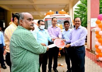ଆଇସିଆଇସିଆଇ ବ୍ୟାଙ୍କ ପକ୍ଷରୁ ପ୍ରଦାନ କରାଯାଇଥିବା ଆମ୍ବୁଲାନ୍ସକୁ ଲୋକାର୍ପିତ କଲେ ଜିଲ୍ଲାପାଳ