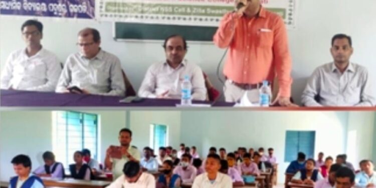ଗୁମ୍ମା ବ୍ଲକର ପଦ୍ମପୁର ସ୍ଥିତ : ବିନୋଦିନୀ ବିଜ୍ଞାନ ଉଚ୍ଚ ମାଧ୍ୟମିକ ବିଦ୍ୟାଳୟରେ – ବିଶ୍ବ ତମାଖୁ ଦିବସ ଅବସରରେ ବିଭିନ୍ନ ପ୍ରତିଯୋଗିତା ଅନୁଷ୍ଠିତ