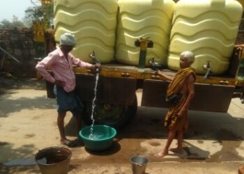 ବିଭିନ୍ନ ପଞ୍ଚାୟତକୁ ଟେଙ୍କର୍ ସାହାଯ୍ୟରେ ପାନୀୟ ଜଳଯୋଗାଣ