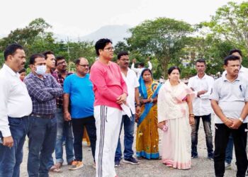 ବିକାଶମୂଳକ କାର୍ଯ୍ୟକୁ ବର୍ଷା ପୂର୍ବରୁ ସାରିବାକୁ : ବିଭାଗୀୟ ଅଧିକାରୀମାନଙ୍କୁ ନିର୍ଦେଶ ଦେଇଛନ୍ତି – ମନ୍ତ୍ରୀ ଅରୁଣ କୁମାର ସାହୁ