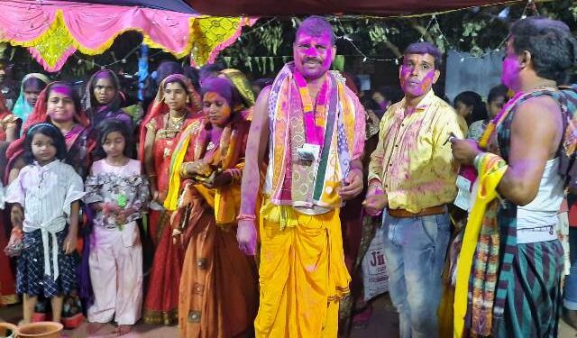 ପୁରେନା ଗ୍ରାମରେ ଷୋହଳ ପ୍ରହର ନାମ ଯଜ୍ଞ ଉଦଯାପିତ