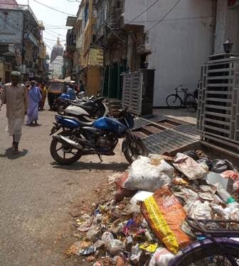 ପୁରୀ ୧୫ ନମ୍ବର ୱାର୍ଡ କୁ କାହିଁକି ନଜର ଦେଉନାହାନ୍ତି ପୌରପାଳିକା – ପଡ଼ି ରହିଛି କୁଢ଼ କୁଢ଼ ଅଳିଆ