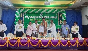 ଗଣଶିକ୍ଷାମନ୍ତ୍ରୀ ଶ୍ରୀ ଦାଶଙ୍କ ବାଲେଶ୍ୱର ଜିଲ୍ଲା ଗସ୍ତ ରାଜ୍ୟରେ ଶିକ୍ଷାକୁ ବିଶ୍ୱସ୍ତରୀୟ କରିବା ନିମନ୍ତେ ସମସ୍ତେ ପ୍ରୟାସ କରିବା ଆବଶ୍ୟକ : ଗଣଶିକ୍ଷା ମନ୍ତ୍ରୀ ଶ୍ରୀ ଦାଶ