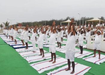 ମାନବିକତା ପାଇଁ ଯୋଗ : ଅନ୍ତର୍ଜାତୀୟ ଯୋଗ ଦିବସ ଅବସରରେ ଭାରତୀୟ ସେନା ମୁଖ୍ୟାଳୟ ଛତିଶଗଡ-ଓଡିଶା ପକ୍ଷରୁ ଯୋଗ ଶିବିର ଅନୁଷ୍ଠିତ