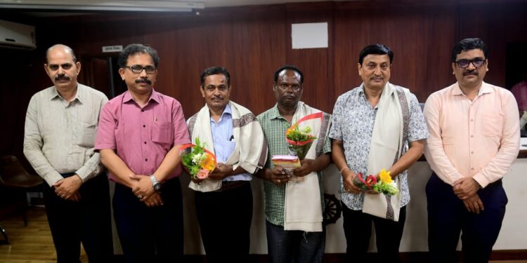 ସୂଚନା ଓ ଲୋକସଂପର୍କ ବିଭାଗରେ ଅବସରକାଳୀନ ସମ୍ବର୍ଦ୍ଧନା ସଭା
