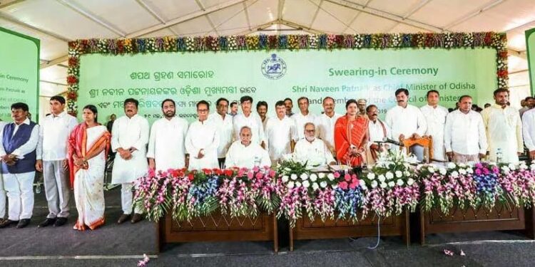 ମୁଖ୍ୟମନ୍ତ୍ରୀ ନବୀନ ପଟ୍ଟନାୟକଙ୍କ : ମନ୍ତ୍ରିମଣ୍ଡଳର ହେବ ନବକଳେବର