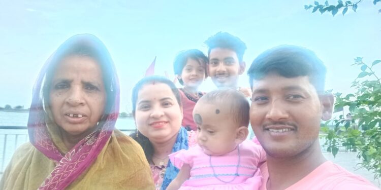 ବିଶ୍ୱାସର ଅମ୍ଲଜାନ : ବାପା ବୋଉ