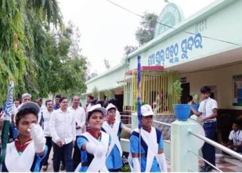 ମାନ୍ୟବର ମୁଖ୍ୟମନ୍ତ୍ରୀ ନବୀନ ପଟ୍ଟନାୟକଙ୍କୁ ଧନ୍ୟବାଦ ଅର୍ପଣ କଲେ ଛାତ୍ର ଛାତ୍ରୀ