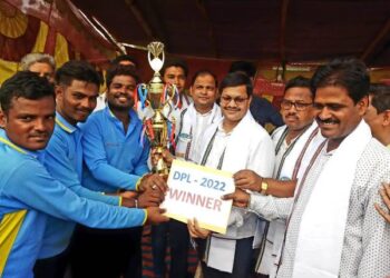 ଡ଼ିମିରିଝରି ପ୍ରିମିୟର ଲିଗ ଫାଇନାଲ ମ୍ୟାଚ ରେ ଦଶପଲ୍ଲା ବିଧାୟକ ଙ୍କ ଯୋଗଦାନ