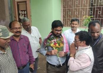 ନୂତନ ଜିଲ୍ଲାପାଳ ଙ୍କୁ ନିଆରା ଢଙ୍ଗରେ ସ୍ୱାଗତ ସମ୍ବର୍ଦ୍ଧନା ଜଣାଇଲା କନ୍ଧମାଳ କଳା ସଂସ୍କୃତି ସଂଘ