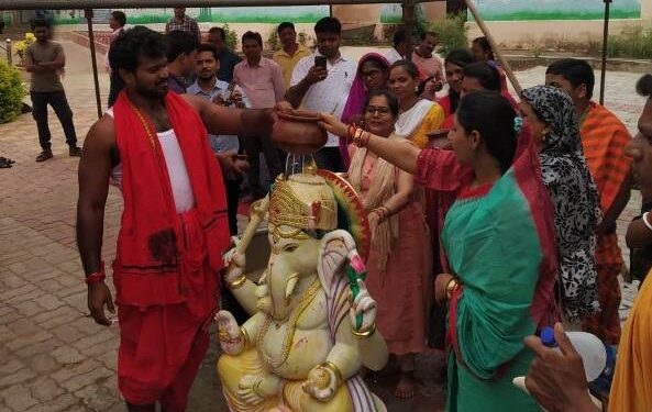 ବୈପାରିଗୁଡା ଗୋଷ୍ଠୀ ସ୍ୱାସ୍ଥ୍ୟକେନ୍ଦ୍ର ପରିସର ରେ ଗଣେଶ ମନ୍ଦିର ପ୍ରତିଷ୍ଠା ଉତ୍ସବ