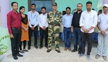 ଆଦର୍ଶ ବିଦ୍ୟାଳୟ, ଗୁଣ୍ଡୁରିଗୁଡା ରେ ବିଏସଏଫର ହର ଘର ଝଣ୍ଡା କର୍ମଶାଳା ଅନୁଷ୍ଠିତ