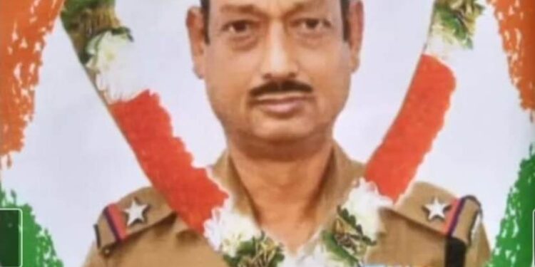 କାନ୍ଦୁଛି ଗାଁ, କାନ୍ଦୁଛି ମା : ସମସ୍ତଙ୍କ ଆଖିରୁ ଝରୁଛି ଧାର ଧାର ଲୁହ – ଶହୀଦ ଯବାନ ବୈକୁଣ୍ଠନାଥ ପ୍ରଧାନ