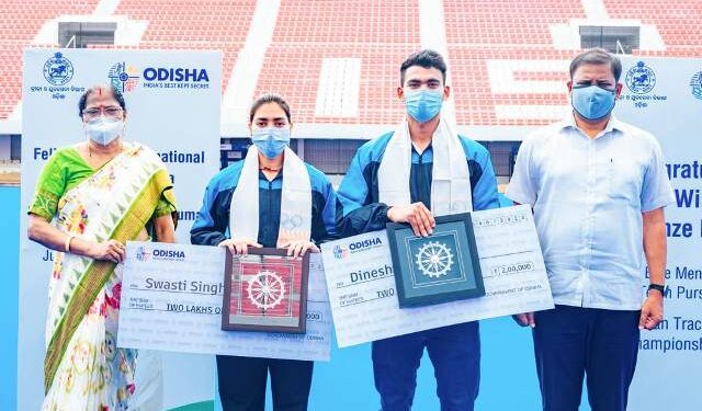 ଏସିଆନ୍‌ ଟ୍ରାକ୍‌ ସାଇକେଲିଂ ଚମ୍ପିଅନ୍‌ସିପ୍‌ରେ ବ୍ରୋଞ୍ଜପଦକ ବିଜୟୀ ସ୍ୱସ୍ତି ସିଂ ଏବଂ ଦିନେଶ କୁମାରଙ୍କୁ କ୍ରୀଡ଼ା ଓ ଯୁବସେବା ବିଭାଗ ପକ୍ଷରୁ ସମ୍ବର୍ଦ୍ଧନା