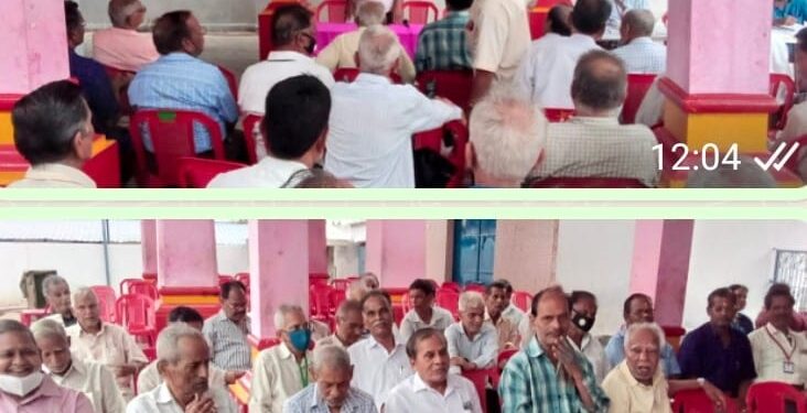 ପାରଳାଖେମୁଣ୍ଡି ସ୍ଥିତ ଗୁଣ୍ଡିଚା ମନ୍ଦିର ପରିସରରେ ବରିଷ୍ଠ ନାଗରିକମଞ୍ଚ ପକ୍ଷରୁ ଏକ ସାଧାରଣ ସଭା ଅନୁଷ୍ଠିତ