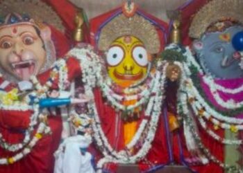 ପାରଳାଖେମୁଣ୍ଡି ସ୍ଥିତ ଗୁଣ୍ଡିଚା ମନ୍ଦିରରେ ବରାହ ନୃସିଂହ ଅବତାର ଦର୍ଶନ ପାଇଁ ଭକ୍ତଙ୍କ ଭିଡ଼