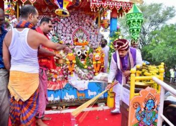 ଗୁଜୁରାଟର ଅଡାଲଜ୍ ଜଗନ୍ନାଥ ମନ୍ଦିରରେ ରଥଯାତ୍ରା