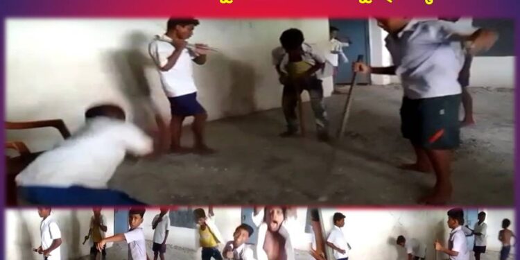 ସ୍କୁଲ ମରାମତି କାର୍ଯ୍ୟ କରୁଛନ୍ତି କୁନି କୁନି ପିଲା : ପ୍ରଧାନ ଶିକ୍ଷକ ସାଜିଛନ୍ତି ଠିକାଦାର – ବାହାଦୁର ନଗର